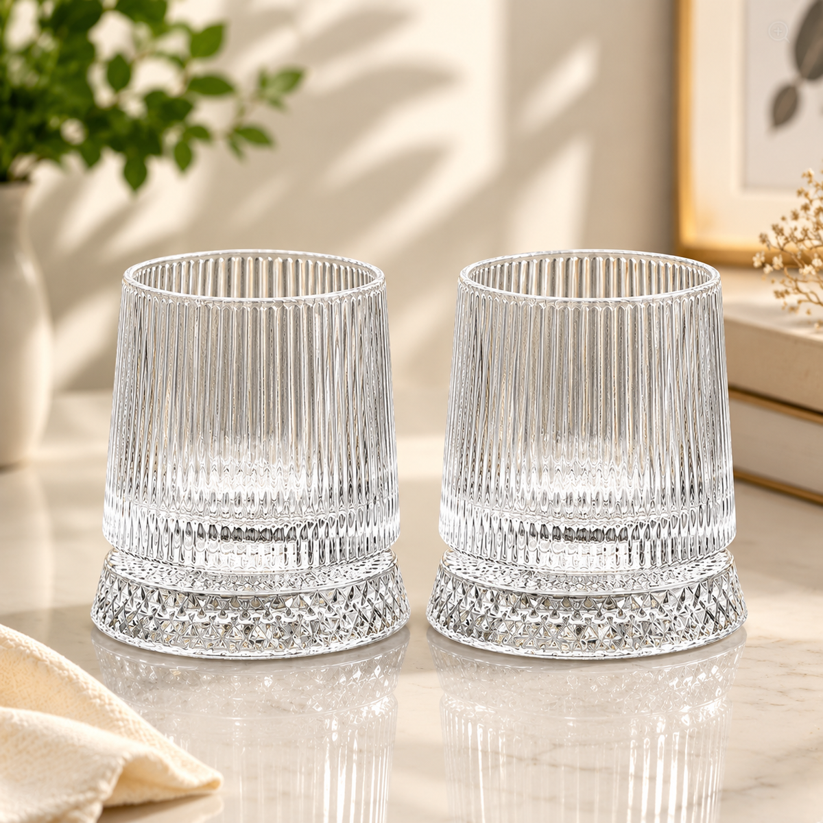 Striped Design Rotating Drink Glass