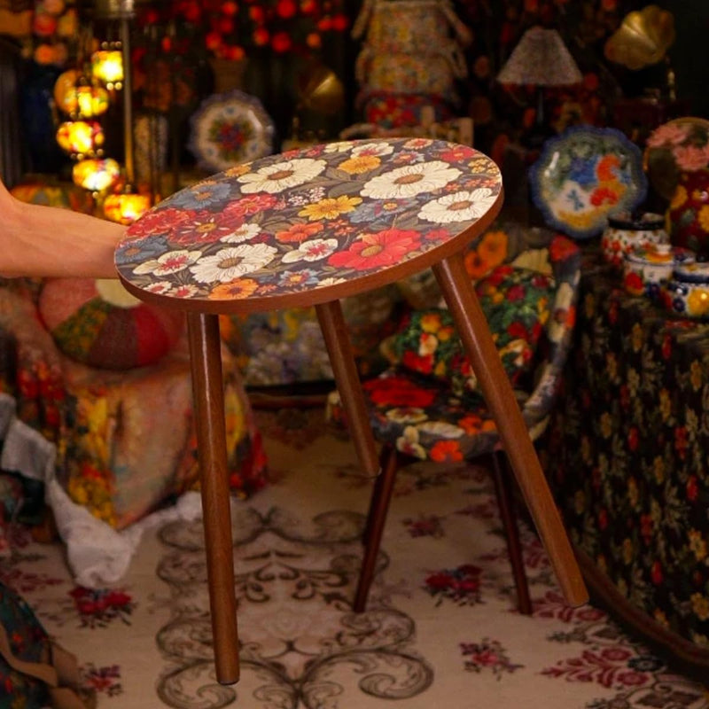 Floral print table