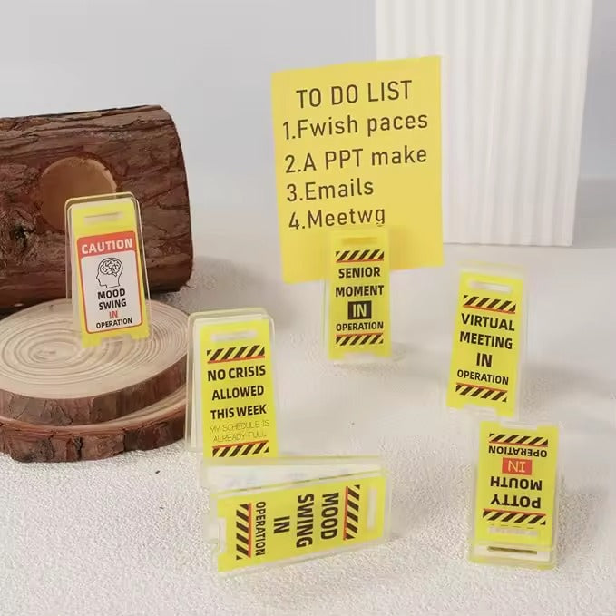 Everyday Desk Note Clip Stand