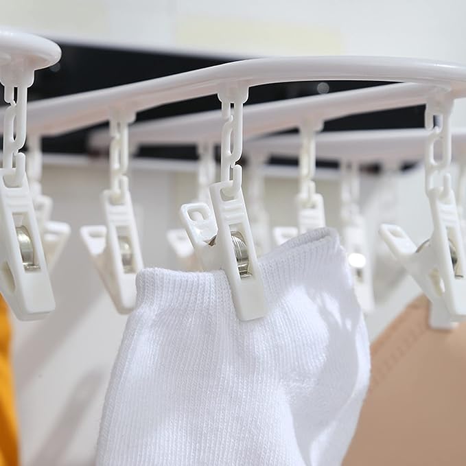 Wall Mounted Clothes Drying Rack with Clips